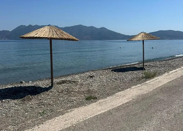 In Direkt Am Meer, Tolle Aussicht * Kalloni (Peloponnese)